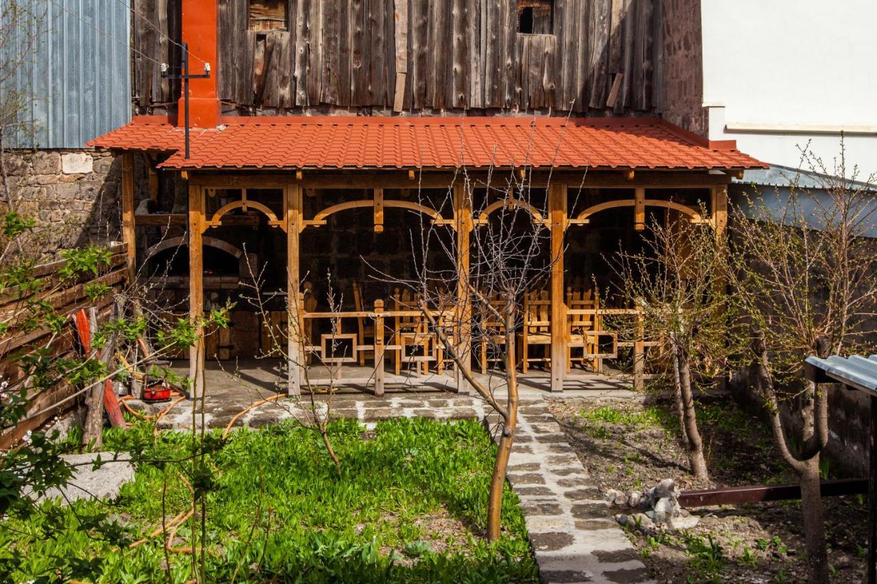 Armoon Hotel Gjoumri Kültér fotó